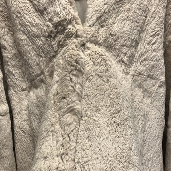 Custom Handcrafted Women’s Fur Coat; Made in Alaska, with Authentic Fur - Picture 8 of 12